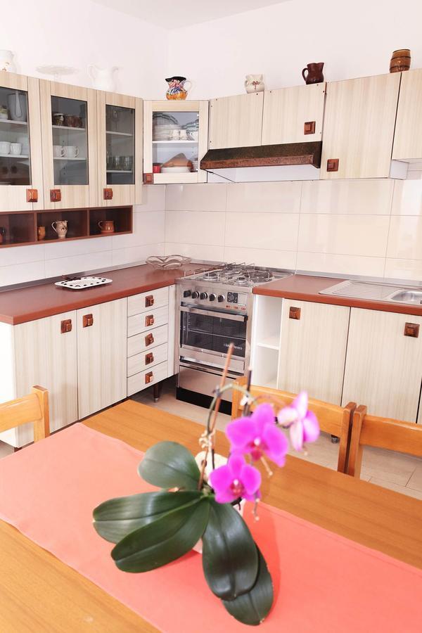Apartments Patricia Баньоле Екстериор снимка