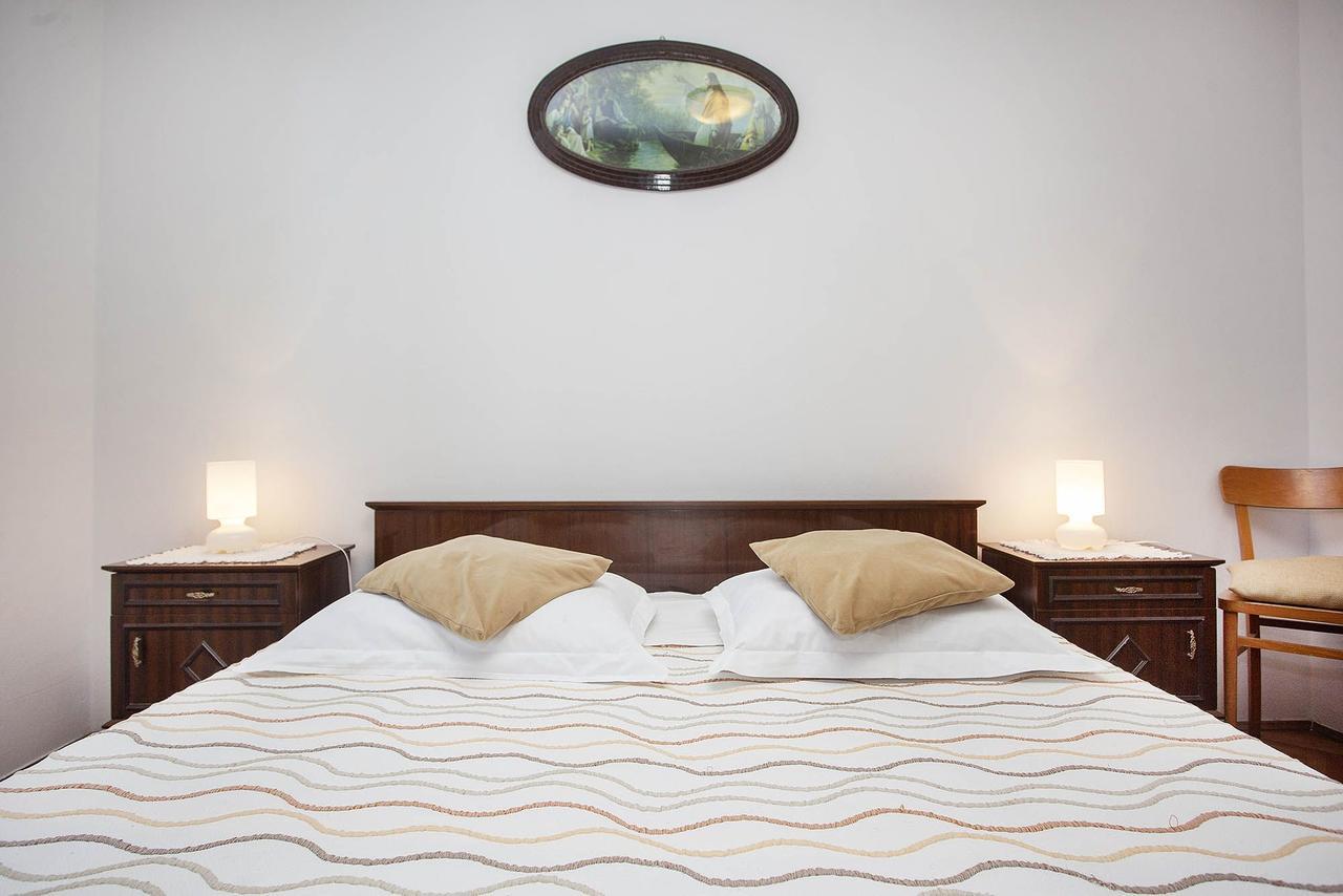 Apartments Patricia Баньоле Екстериор снимка