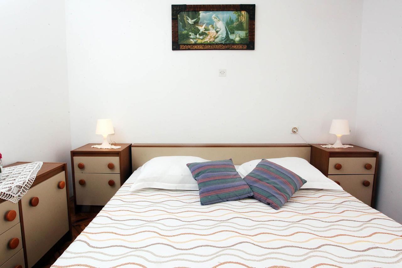 Apartments Patricia Баньоле Екстериор снимка
