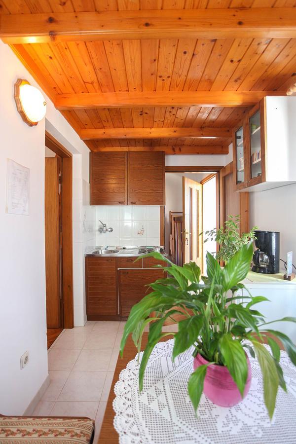 Apartments Patricia Баньоле Екстериор снимка