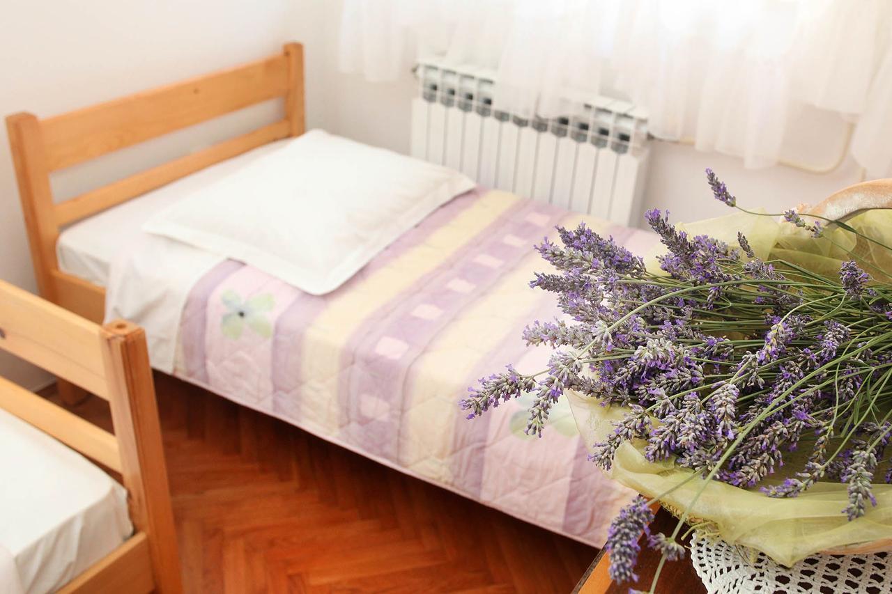 Apartments Patricia Баньоле Екстериор снимка