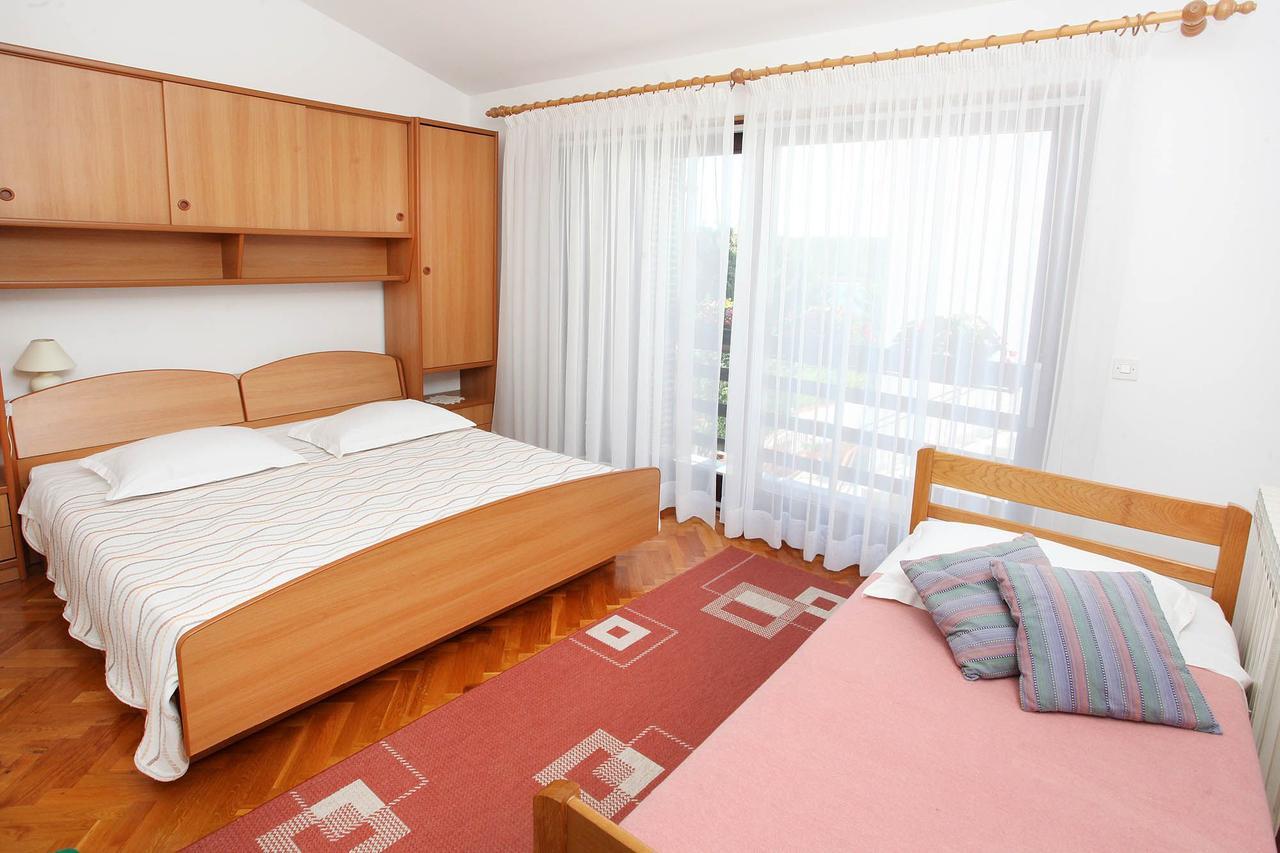 Apartments Patricia Баньоле Екстериор снимка