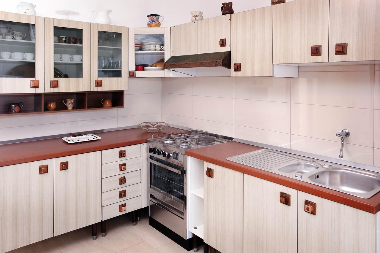 Apartments Patricia Баньоле Екстериор снимка